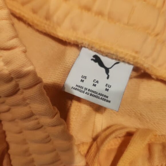 Womens puma shorts size medium new - Picture 3 of 3